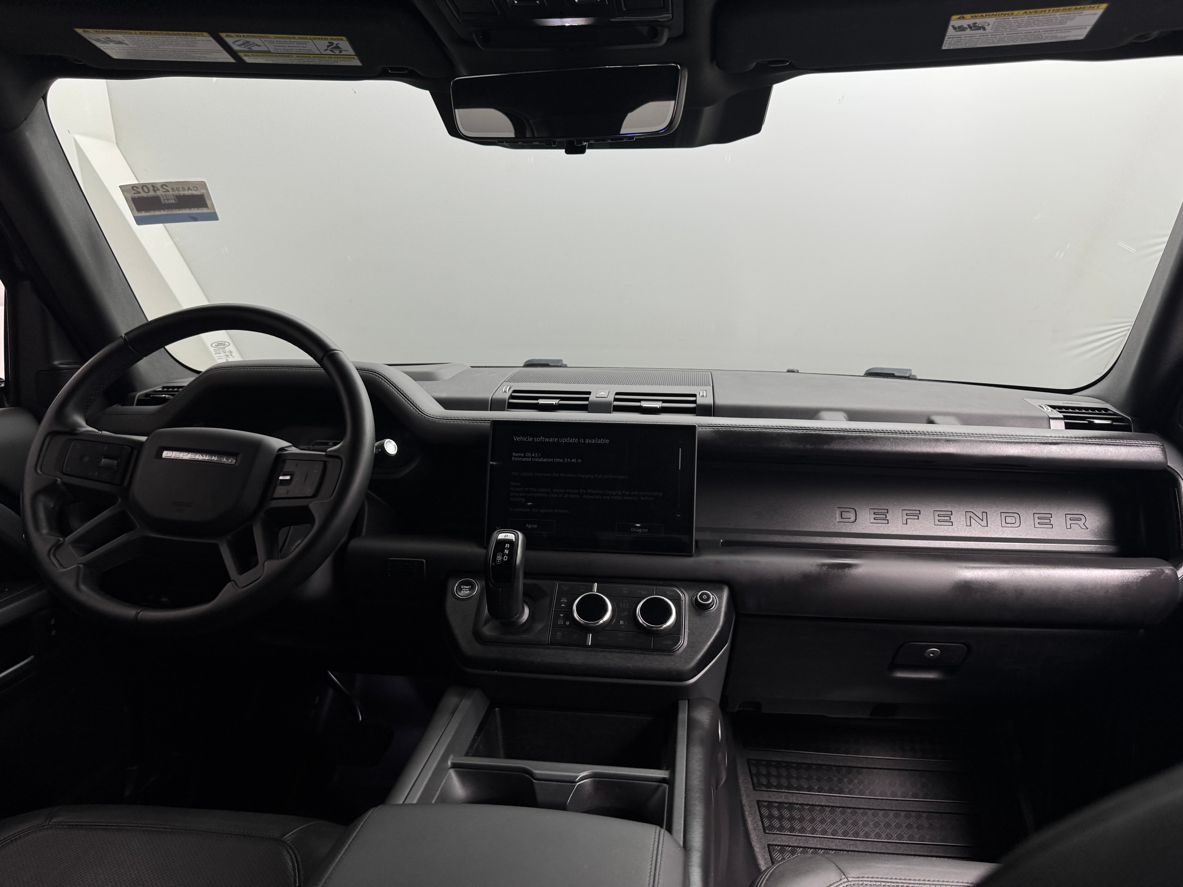 land rover defender 2025 SALE2FEU0S2475940 image land rover defender 2025 SALE2FEU0S2475940 image